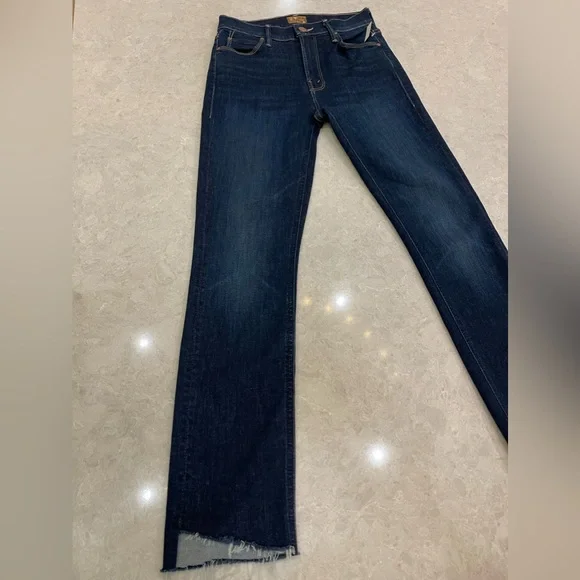 MOTHER The Mid Rise Dazzler Ankle Step Fray Off Limits Size 27